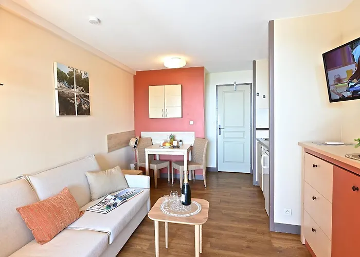 Le Village - E1 208 By Interhome * Saint-Raphaël