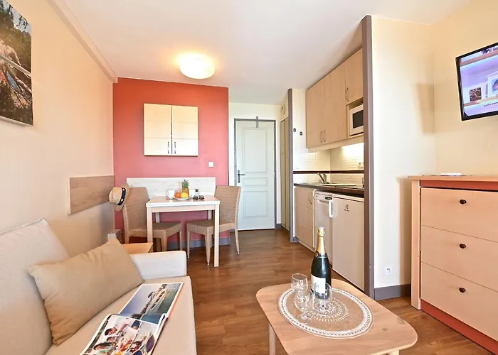 Apartamento Le Village - E1 208 By Interhome *